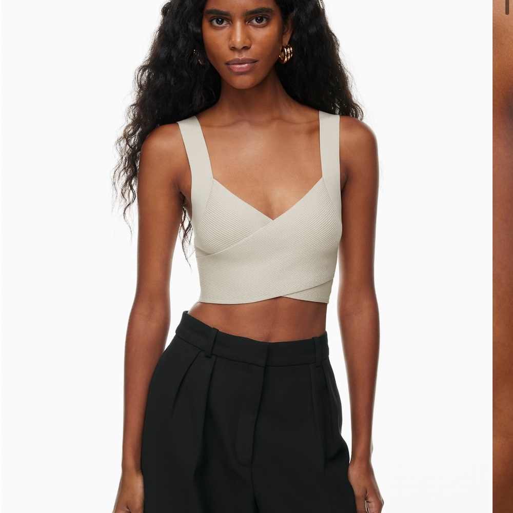 Aritzia Babaton Sculpt Knit Greek Top Sz S